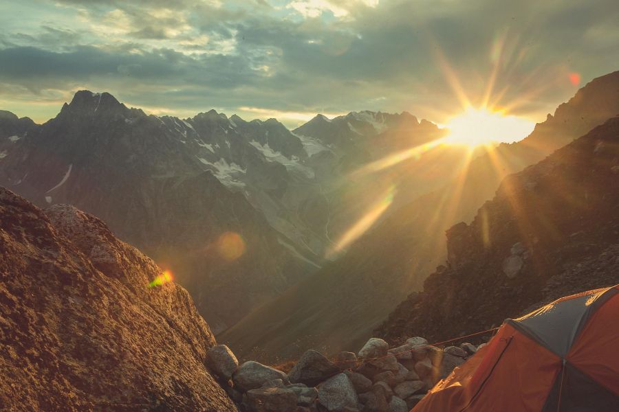 Активный тур «Восхождение на Эльбрус с южной стороны с палатками»"