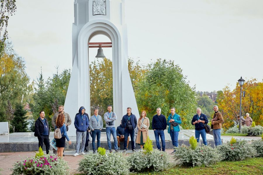 Фотопрогулка по историческому центру Ярославля в предзакатный час