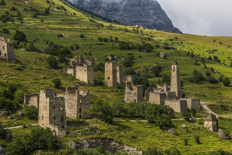 Истории и панорамы ущелий Кавказа