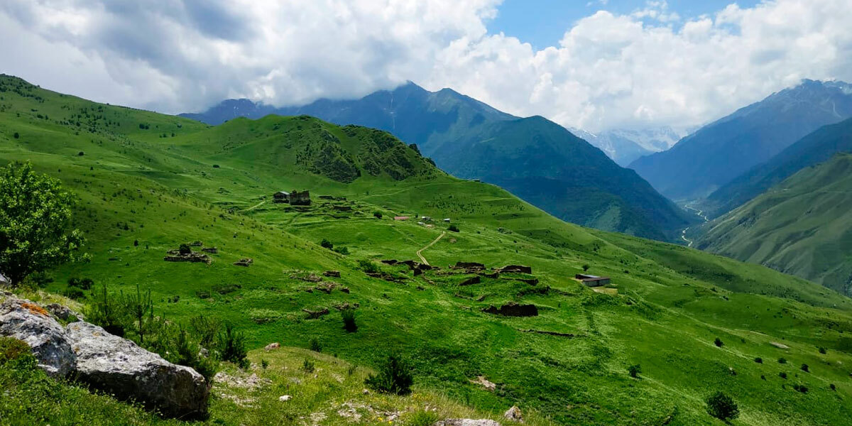 Горный лагерь в Северной Осетии. Дигорское ущелье