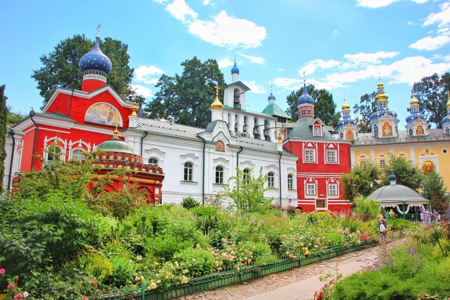 Древние крепости и храмы: Псков – Изборск – Печоры