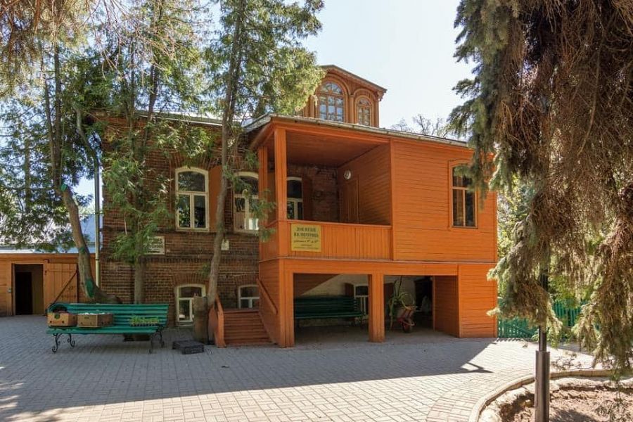Мемориальный дом-музей И.В.Мичурина Тамбовская область, г.Мичуринск, Фото В.П.Бахтурина