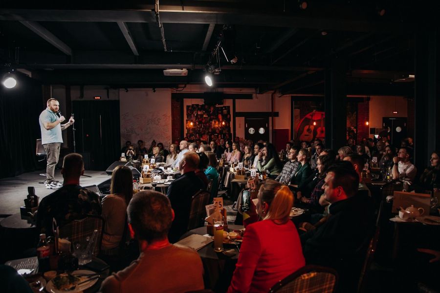 Стендап на колесах! Экскурсия по Санкт-Петербургу со standup-комиком