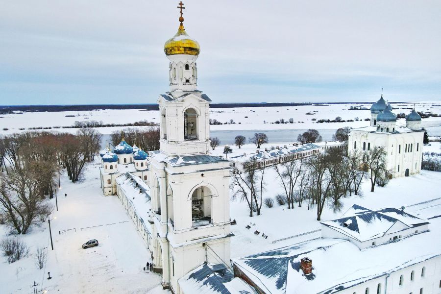 Новогодние сокровища двух городов: Валдай и Великий Новгород