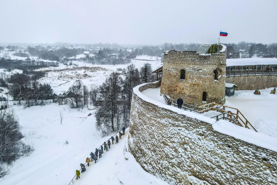 На Новогодние праздники в Псков - Изборск - Печоры