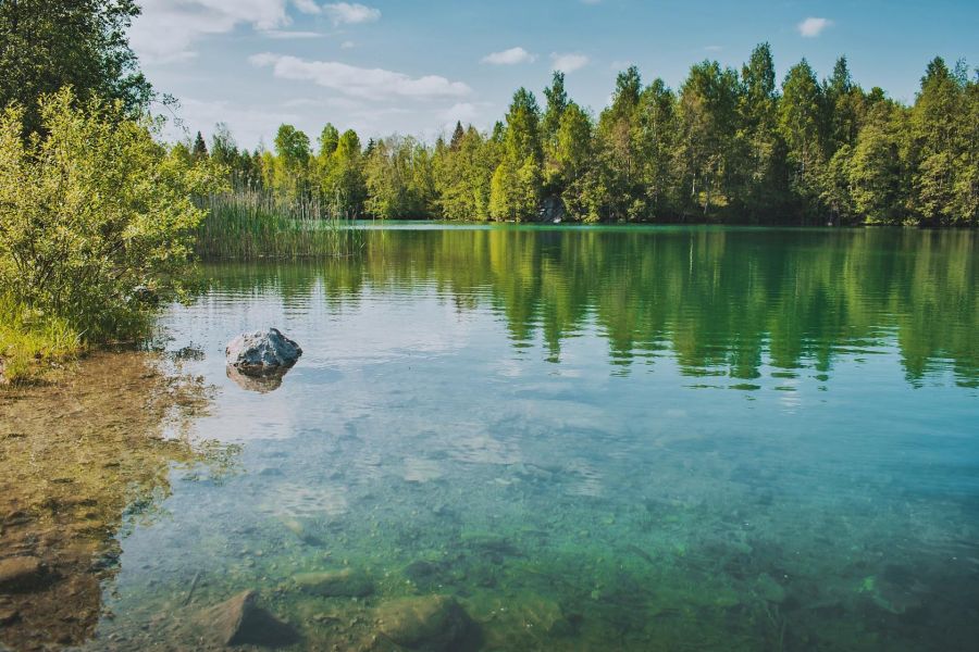 В Карелию на ретропоезде: водопады и Рускеала