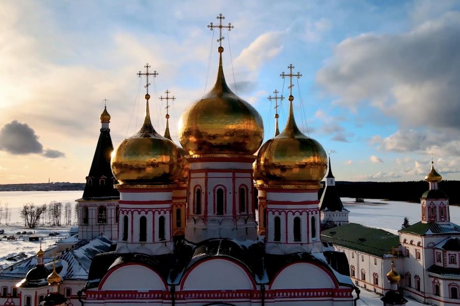 Новогодние сокровища двух городов: Валдай и Великий Новгород