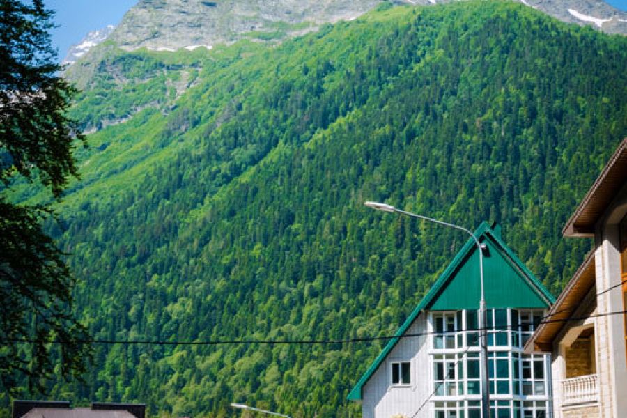 Треккинг в Домбае. Комфорт-тур с гостиницей