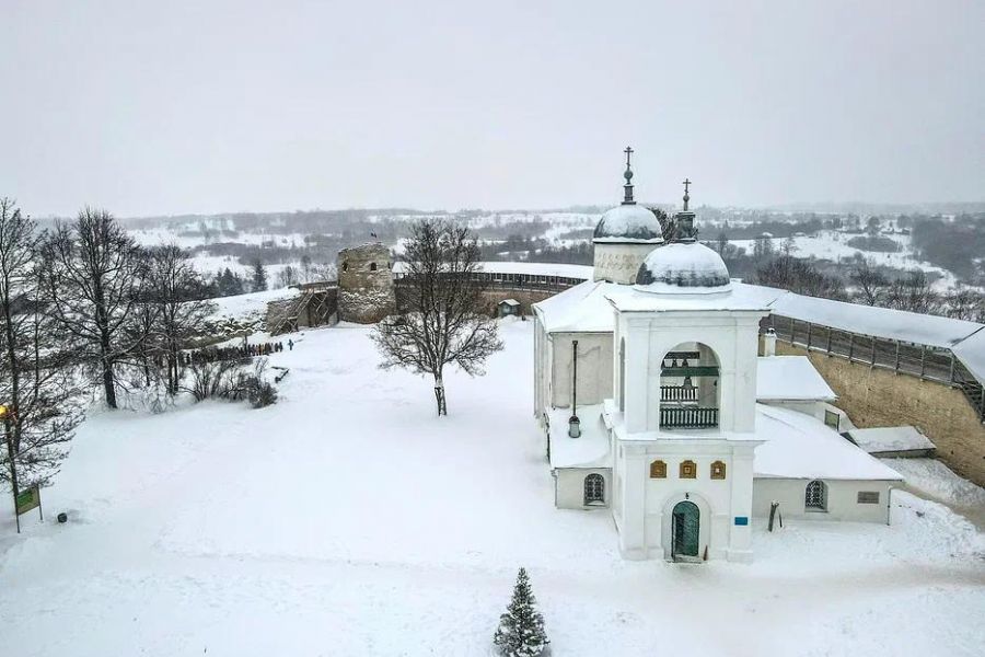 Зимние чудеса: Великий Новгород, Псков, Изборск, Печоры за 3 дня