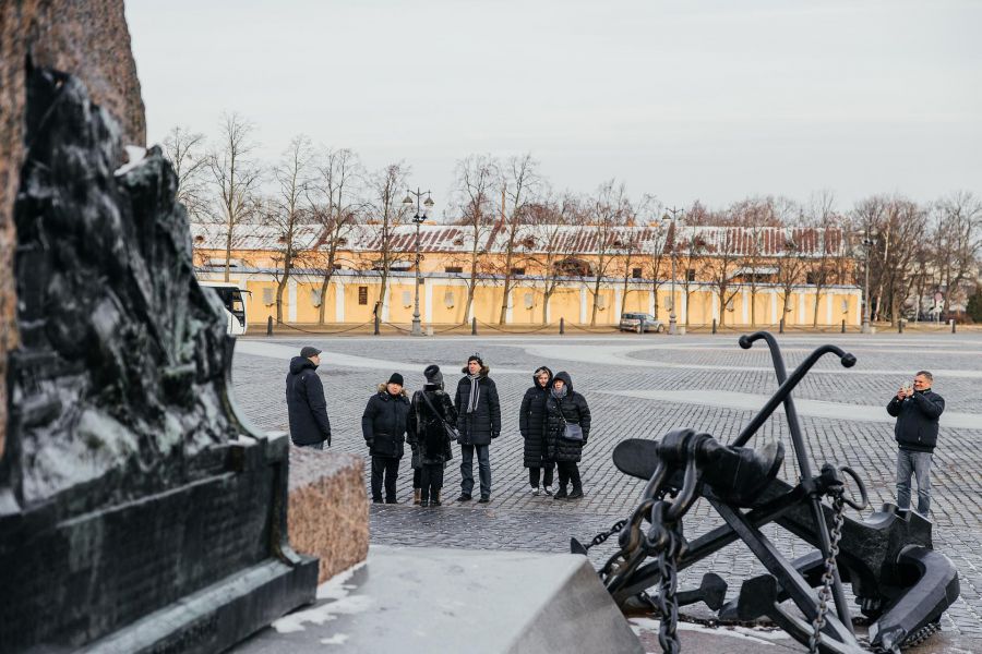 Экскурсия «Морская столица Петра: Новый Петербург». Кронштадт – Музей-макет Фортов Кронштадта. Ораниенбаум – Большой Меншиковский дворец с обедом