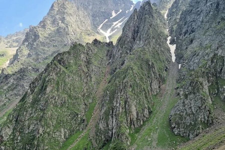 Выходные в Осетии (заезд по ВС и ПН)
