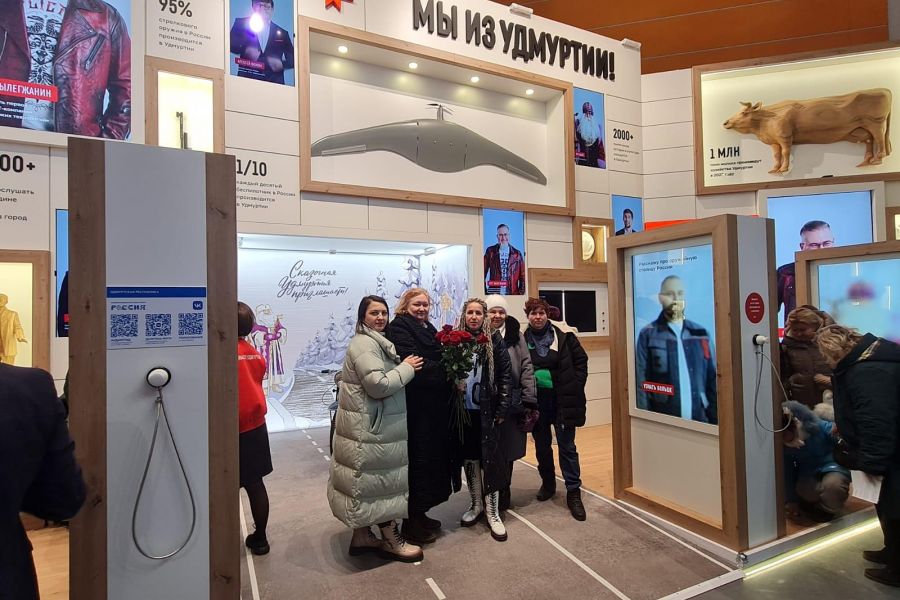 Новогодние сюжеты в Москве (автобусный тур)
