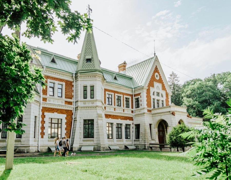 МОГИЛЁВ & МИНСК и сказочный замок Козелл-Поклевских