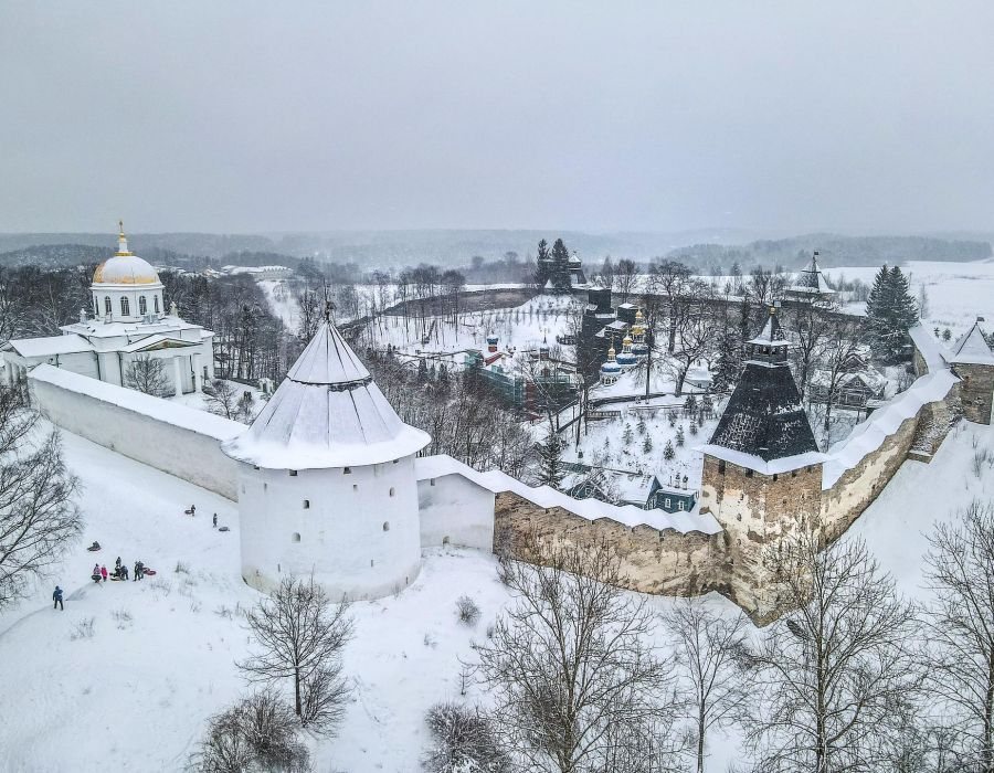 На Новогодние праздники в Псков - Изборск - Печоры