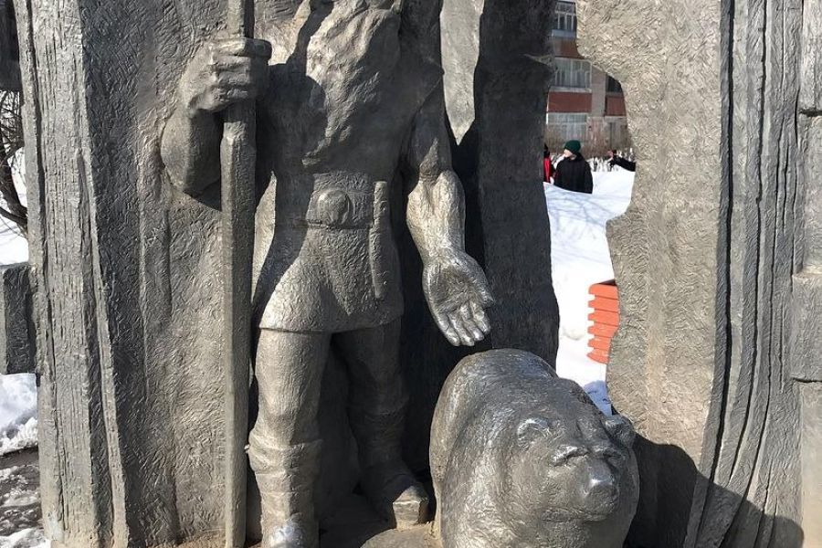 Праздничное театральное путешествие в Кудымкар с этнопрограммой. Спектакль согласно афише