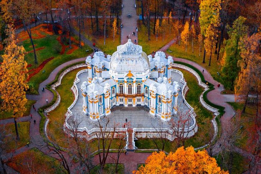 Тур «Истории и тайны дворцов и парков Петербурга»