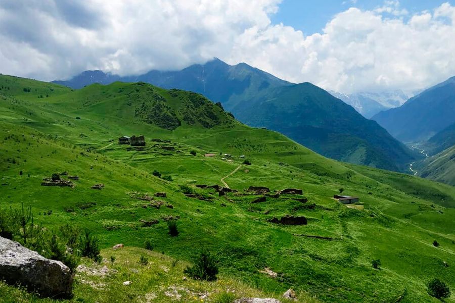 Горный лагерь в Северной Осетии. Дигорское ущелье